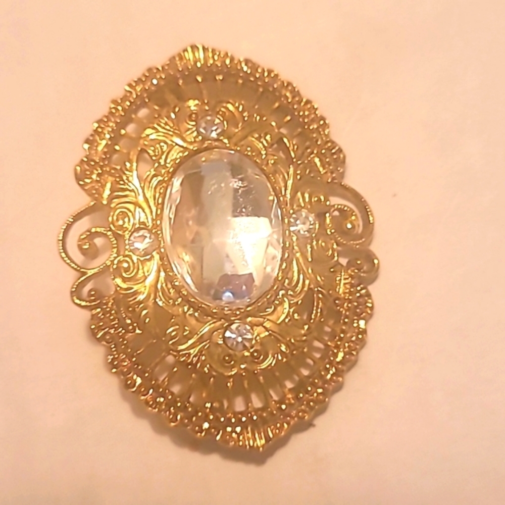 Brooch 80s Vintage Gold Plated with Large Clear middle stone